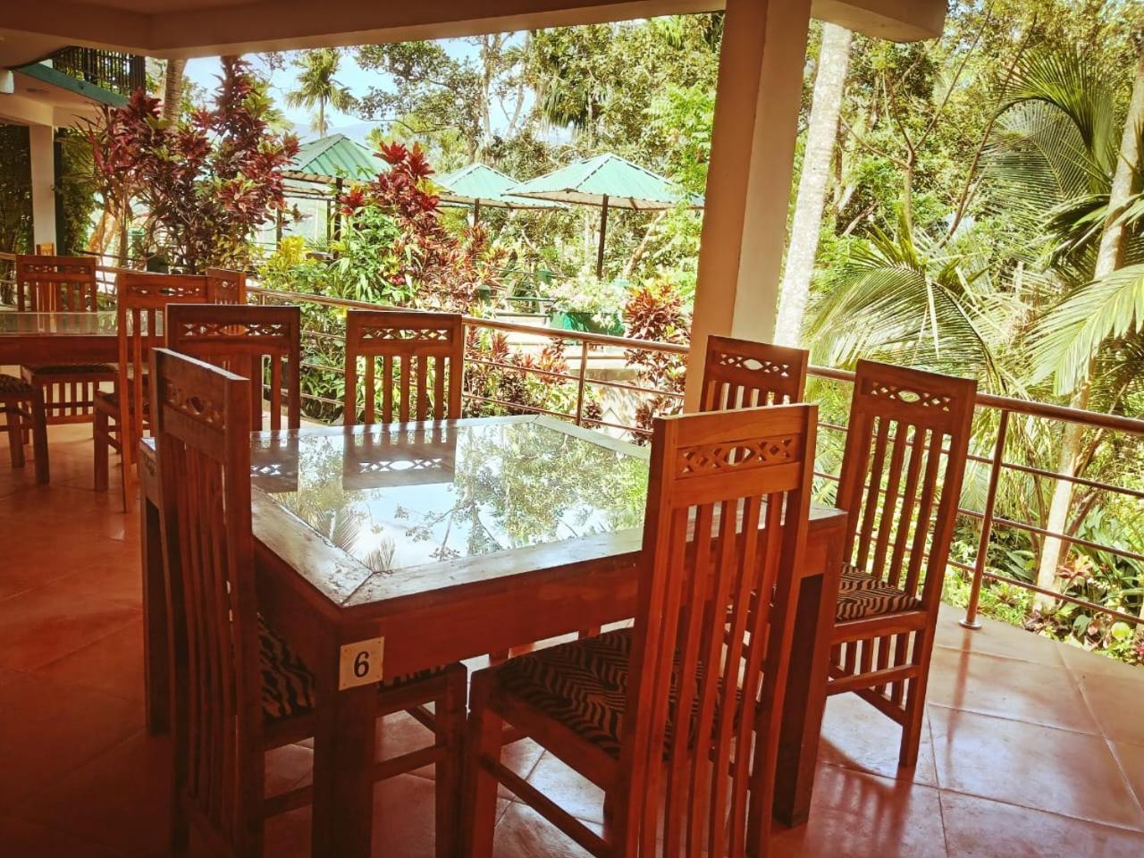 Rainforest Lodge, Deniyaya Singheraja Екстер'єр фото