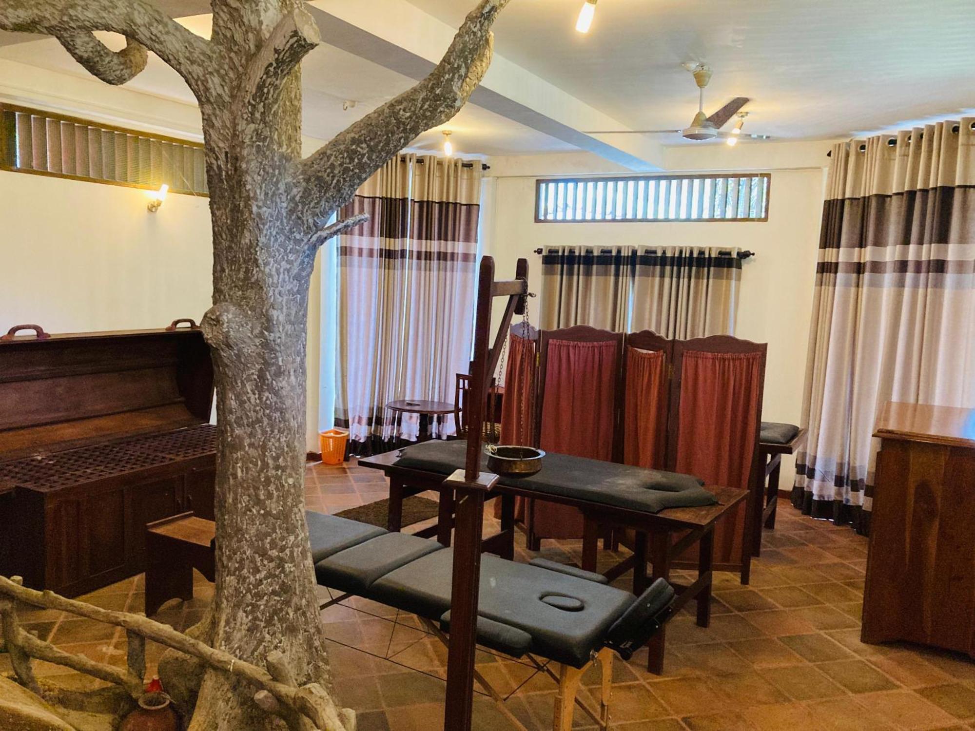 Rainforest Lodge, Deniyaya Singheraja Екстер'єр фото