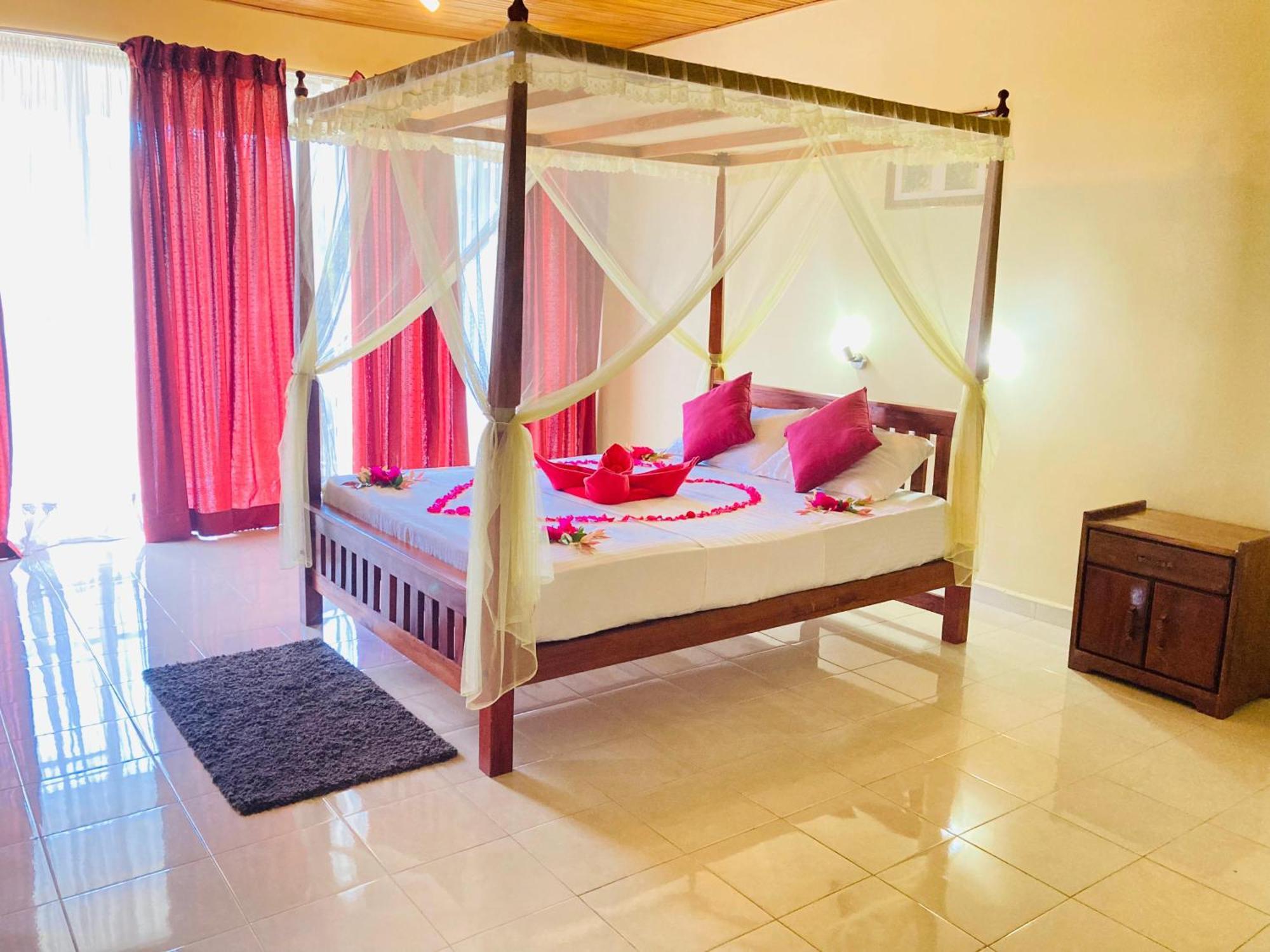 Rainforest Lodge, Deniyaya Singheraja Екстер'єр фото